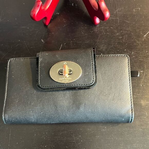Kate Spade leather Hampton road wallet - Picture 6 of 9